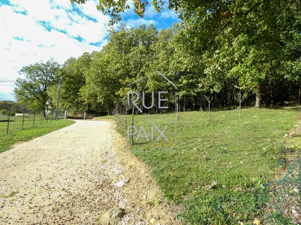 86490 BEAUMONT SAINT CYR Propriété sur les hauteurs de Beaumont Saint Cyr