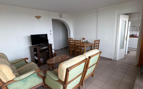 Appartement à vendre    4 pièces • 70 m2 Bron