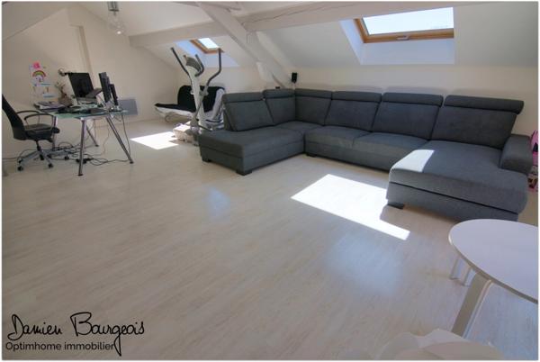 Elégante maison individuelle de 258 m² utiles offrant une vue imprenable dans un cadre naturel privilégié