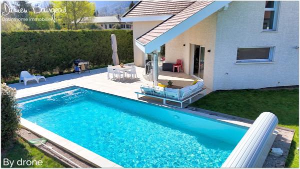 Elégante maison individuelle de 258 m² utiles offrant une vue imprenable dans un cadre naturel privilégié