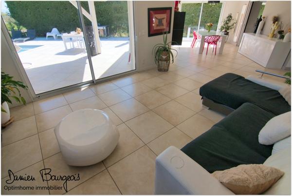 Elégante maison individuelle de 258 m² utiles offrant une vue imprenable dans un cadre naturel privilégié