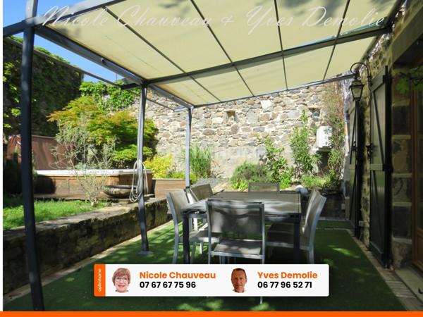 Maison à vendre 7 pièces Proche de SAINT GERMAIN LEMBRON (63)