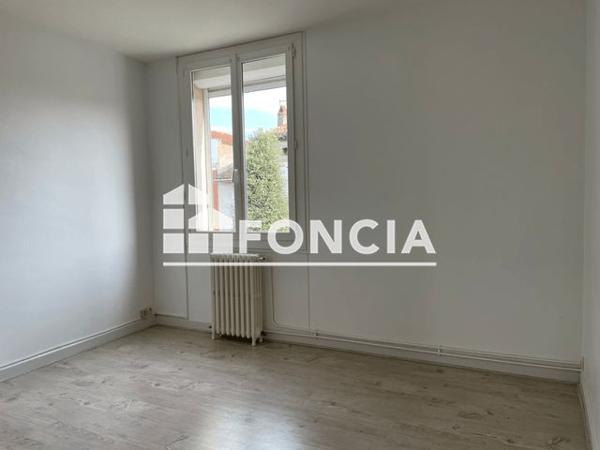 Location Appartement 4 pièces 99.88 m² - 13 AVENUE DE LAUTREC Castres 81100