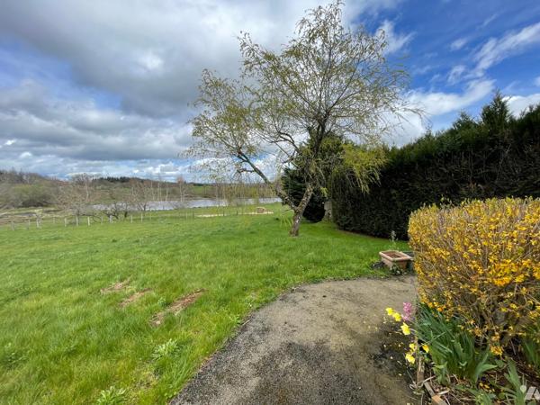 Maison de 5 pièces, garage et terrain, avec RÉSERVE DU DROIT D'USAGE PAR LE VENDEUR SA VIE DURANT