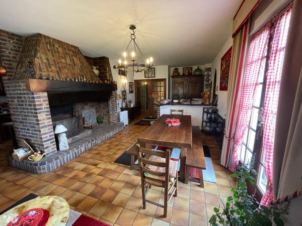 Maison de 5 pièces, garage et terrain, avec RÉSERVE DU DROIT D'USAGE PAR LE VENDEUR SA VIE DURANT