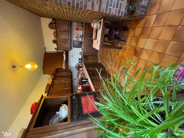 Maison de 5 pièces, garage et terrain, avec RÉSERVE DU DROIT D'USAGE PAR LE VENDEUR SA VIE DURANT