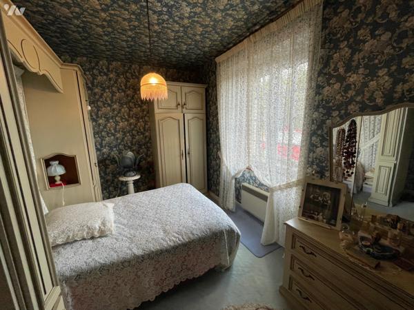 Maison de 5 pièces, garage et terrain, avec RÉSERVE DU DROIT D'USAGE PAR LE VENDEUR SA VIE DURANT