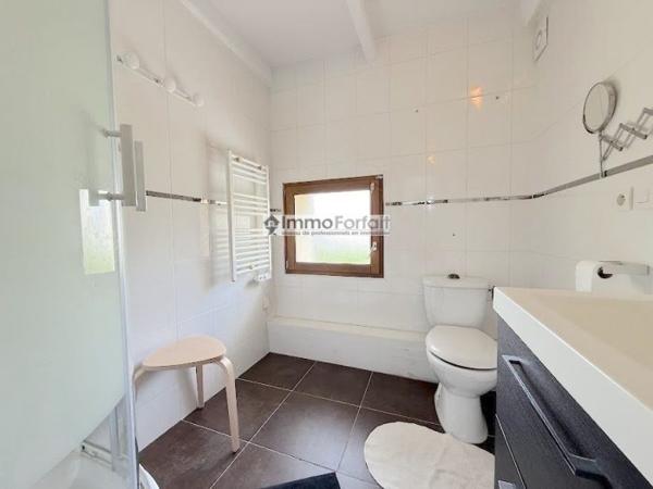 Maison mitoyenne 2 côtés Montévrain 50 m²