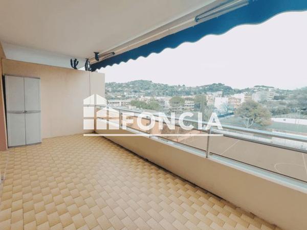 Location Studio 32.9 m² - LE LERINA Le Cannet 06110