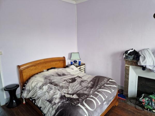 Maison mitoyenne 2 côtés Mamers 87 m²