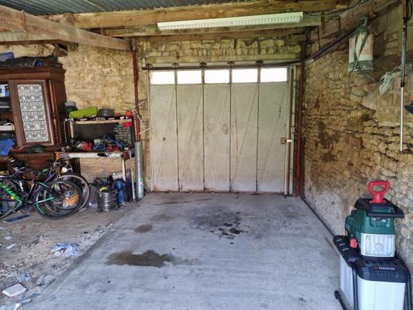 Maison mitoyenne 2 côtés Mamers 87 m²