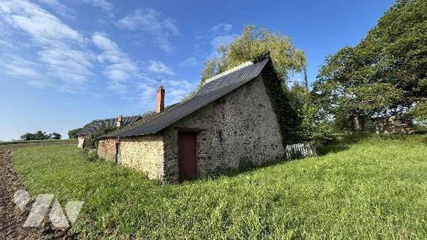 Ancien corps de ferme à rénover