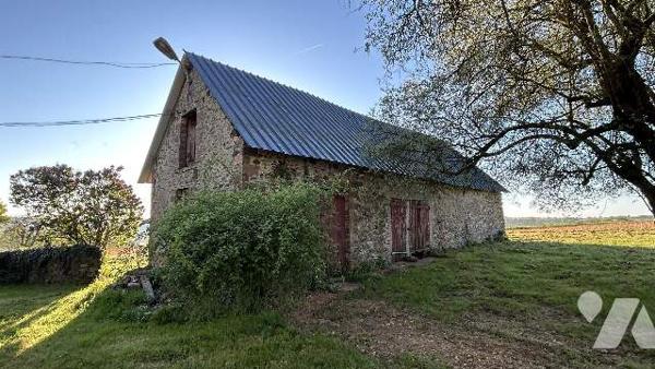 Ancien corps de ferme à rénover