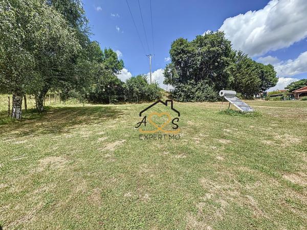 Sallèdes (63270) TERRAIN À SALLÈDES