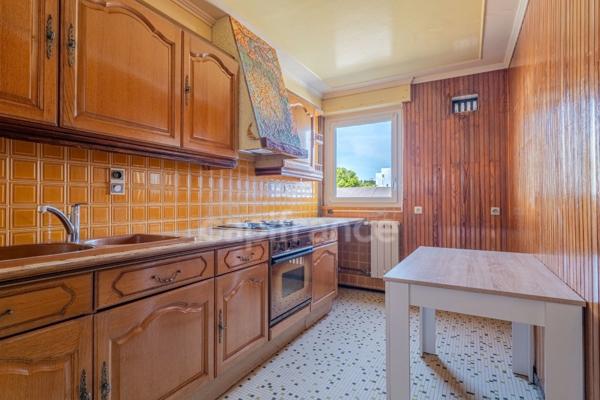 Appartement 4P de 69m² à rénover- 2° étage - balcon sur cour