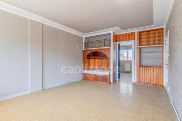 Appartement 4P de 69m² à rénover- 2° étage - balcon sur cour