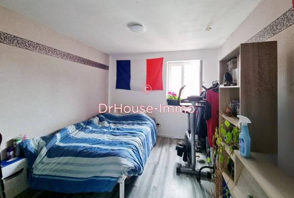 Immeuble à vendre 12 pièces de 235 m²