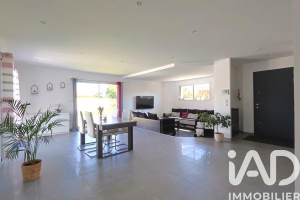 Maison à vendre 4 pièces 132 m² Saint-Léger-sous-Cholet