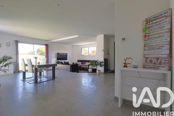 Maison à vendre 4 pièces 132 m² Saint-Léger-sous-Cholet
