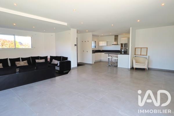 Maison à vendre 4 pièces 132 m² Saint-Léger-sous-Cholet