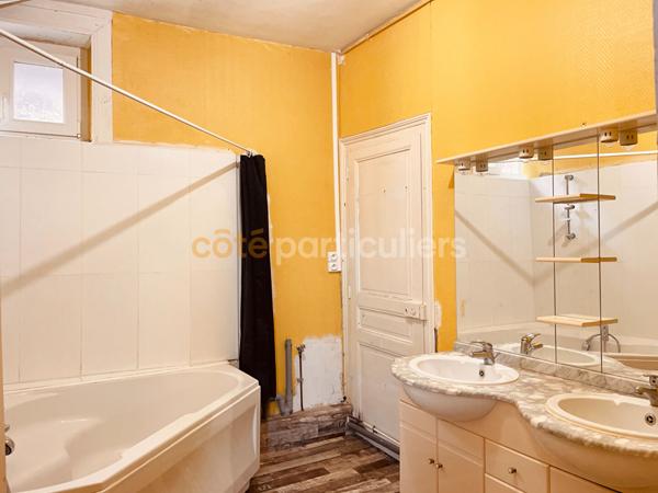 Vente Maison226 m² - 10 Pièces - CARENTAN LES MARAIS (50500)