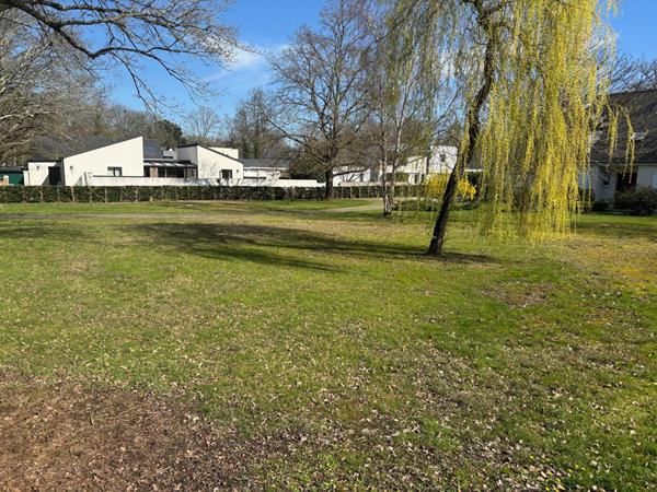 Terrain Carquefou 842 m2 LE HOUSSEAU