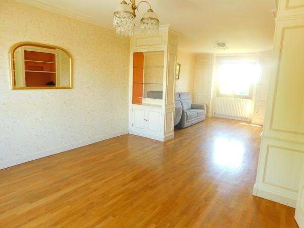Maison à vendre 7 pièces FOUGERES (35)