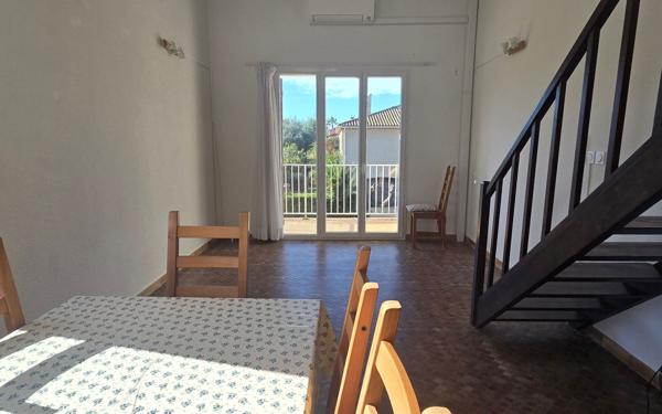 Appartement à vendre    4 pièces • 74 m2 Saint-Cyr-sur-Mer