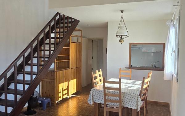 Appartement à vendre    4 pièces • 74 m2 Saint-Cyr-sur-Mer