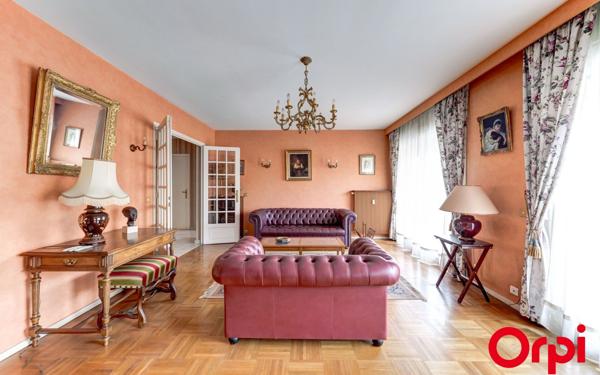 Appartement à vendre    5 pièces • 111,84 m2 Villeurbanne