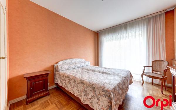 Appartement à vendre    5 pièces • 111,84 m2 Villeurbanne