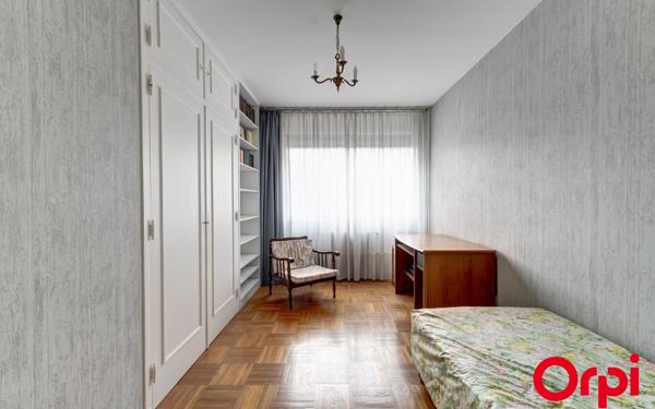 Appartement à vendre    5 pièces • 111,84 m2 Villeurbanne