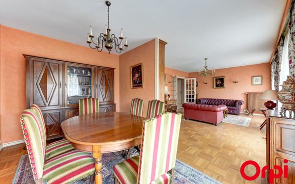 Appartement à vendre    5 pièces • 111,84 m2 Villeurbanne