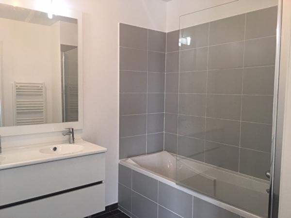 A vendre, Appartement, Marseille 13012, Montolivet, garage double, 3 pièces 60.75 m2