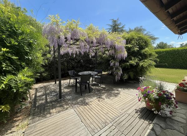Maison 7 pièces avec jardin et garage