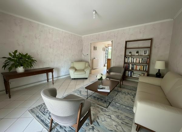 Maison 7 pièces avec jardin et garage