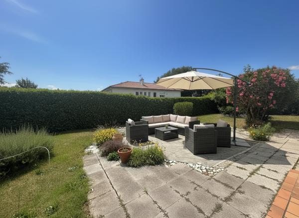 Maison 7 pièces avec jardin et garage