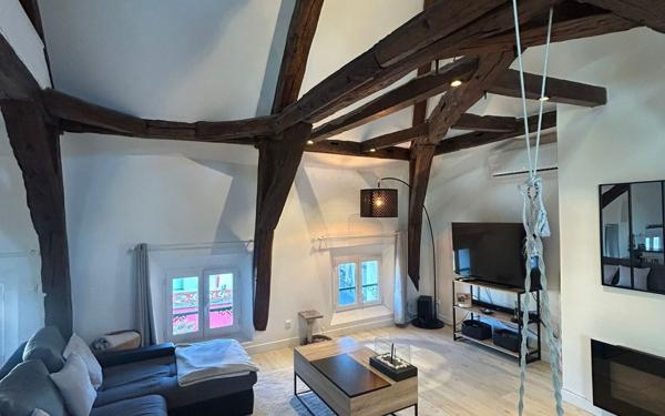 Appartement à louer    2 pièces • 69 m2 Nogent-l'Artaud