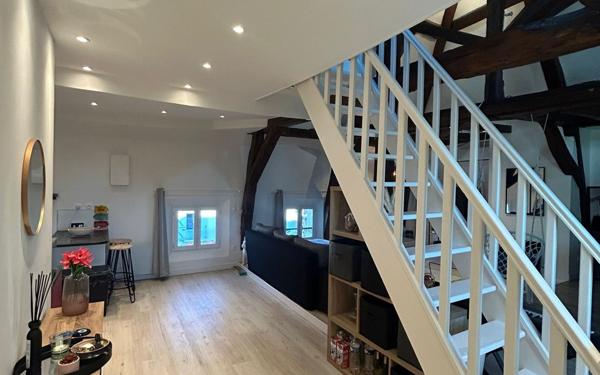 Appartement à louer    2 pièces • 69 m2 Nogent-l'Artaud