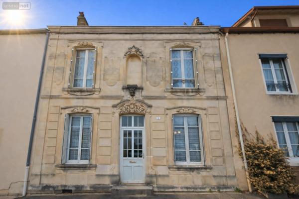 Maison de ville à vendre à Fayl-Billot en Haute-Marne (52500), ref :