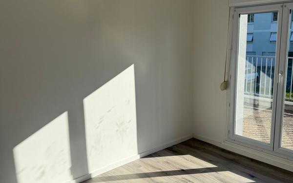 Appartement à vendre    4 pièces • 77 m2 Domblans