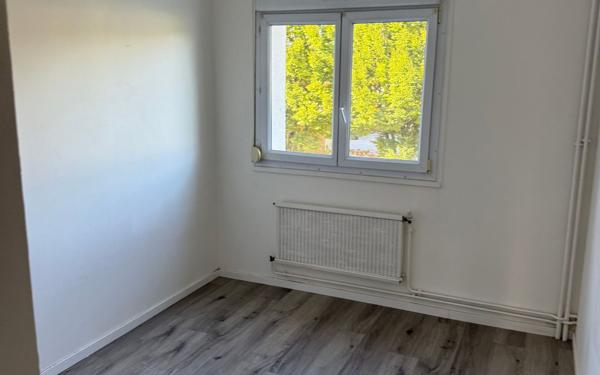 Appartement à vendre    4 pièces • 77 m2 Domblans
