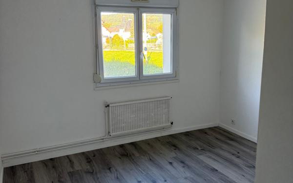 Appartement à vendre    4 pièces • 77 m2 Domblans