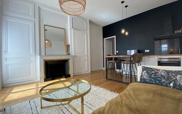Appartement à louer    2 pièces • 53,15 m2 Lyon 2