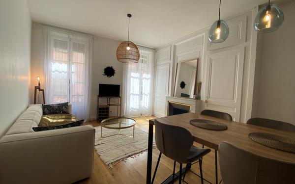 Appartement à louer    2 pièces • 53,15 m2 Lyon 2