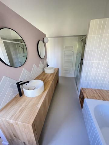 Votre Maison avec exterieur au Jardin Public