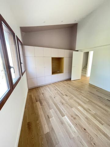 Votre Maison avec exterieur au Jardin Public