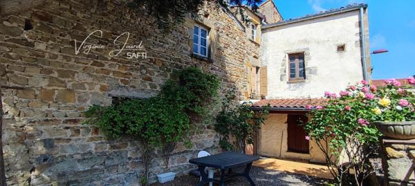 Maison avec dépendances