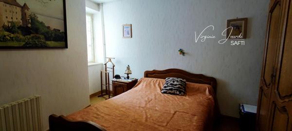 Maison avec dépendances