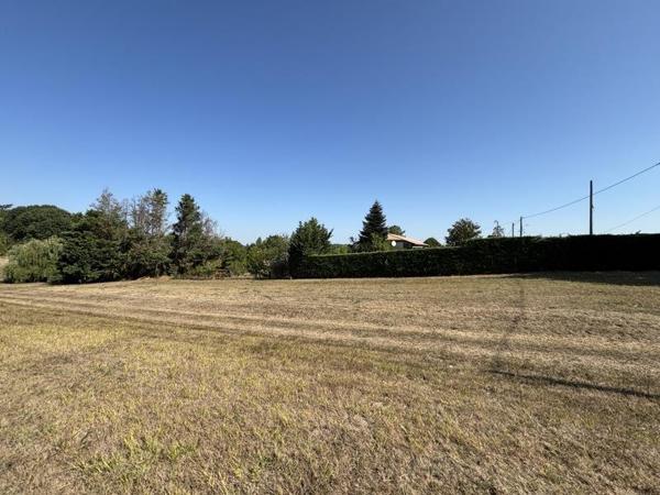 Terrain 152 600 € Sadirac 1473 m² DPE